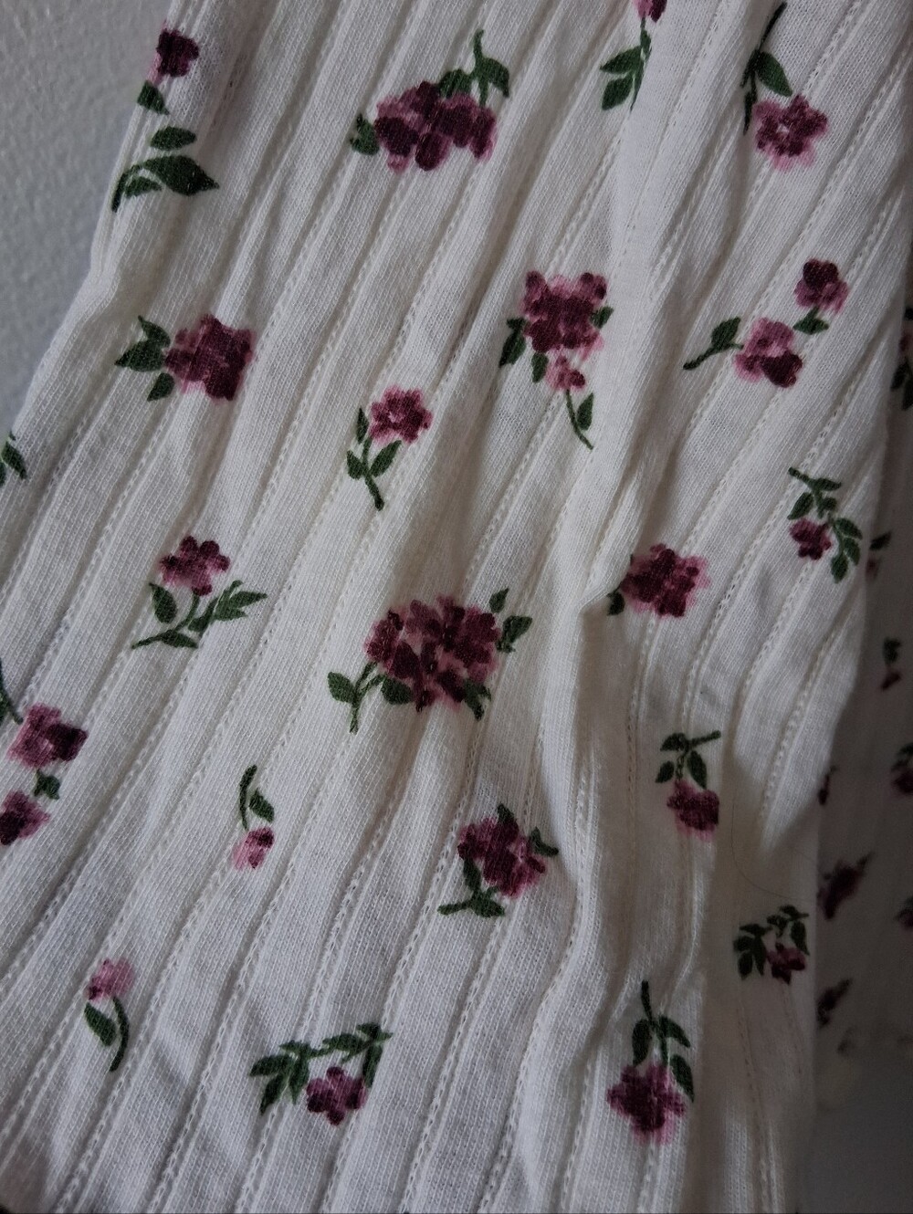 Old Navy 3 Piece Set Cream Floral Pajamas - Picture 5 of 12